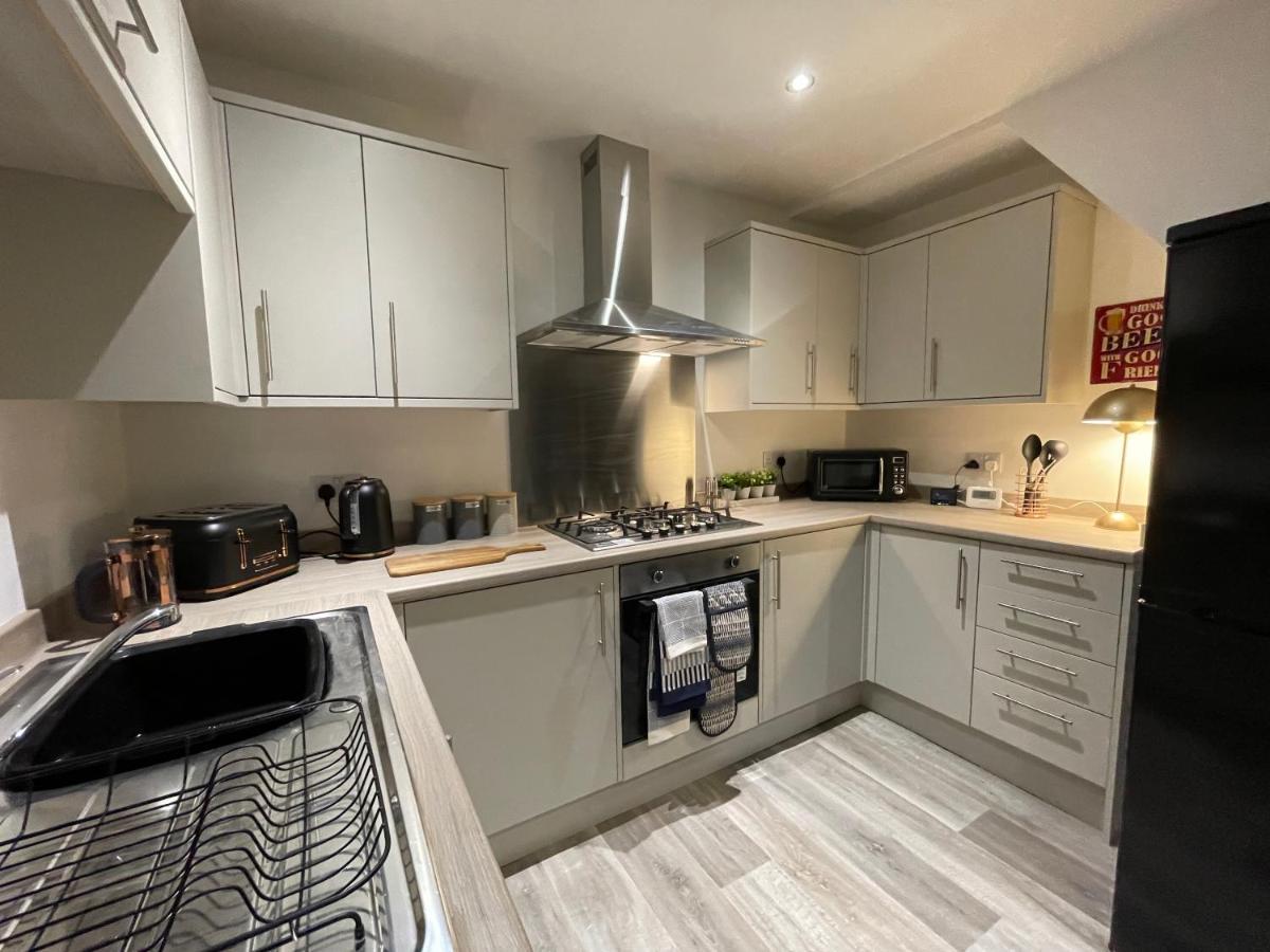 Boutique 5 Bed Home On Birdwell Road - Free Parking Sheffield Exterior foto